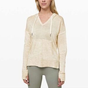 Lululemon Women's Cream Knit Hoodie Breathable Back Lightweight Small Atletica